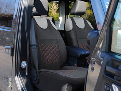 Set Huse Auto Universale din 9 Piese, Material Piquat, Culoare Negru cu Albastru, Compatibile cu Scaune cu Airbag