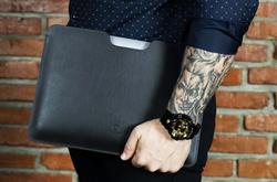 Husă elegantă Baltan Razor din piele naturală pentru MacBook Air 13 M3