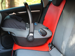 Husa de protectie profesional executata sub scaunul auto JUNIOR 
