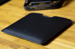 Husă elegantă Baltan Razor din piele naturală pentru MacBook Air 13 M1