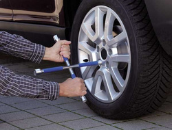 Cheie pentru roti in cruce GoodYear 