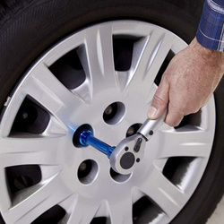 Cheie dinamometrica reglabila de 42-210 Nm, producator Goodyear + capac 