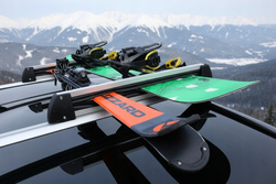 Suport ski auto pentru schiuri, Amos, cu prindere pe bare transversale pentru 5 perechi de schiuri 