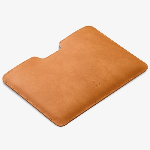 Etui na CD/DVD Szare Kwiaty pol_pl_Eleganckie-etui-na-MacBook-13-PRO-ze-skory-naturalnej-Baltan-Razor-49598_6