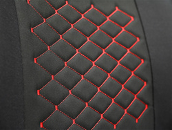 Set Huse Auto Universale din 9 Piese, Material Piquat, Culoare Negru cu Rosu, Compatibile cu Scaune cu Airbag