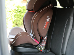 Husa de protectie profesional executata sub scaunul auto JUNIOR 