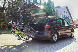 Suport de biciclete Amos TYTAN 3, pentru 3 biciclete, Negru/Argintiu 